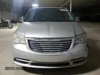 2011 Chrysler Town & Country Touring L with VIN 2A4RR8DG8BR744662, listed as a Copart auction lot 42013515 with 139,393 mi miles and Clean Title. Bid and sale history available at DreamBid. Image 5.