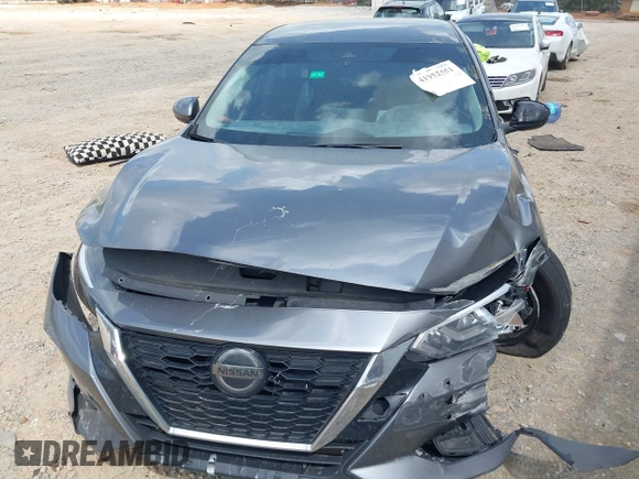 2021 Nissan Sentra SV with VIN 3N1AB8CV4MY221880, listed as a IAAI auction lot 41952551 with 151,288 mi miles and . Bid and sale history available at DreamBid. Image 6.