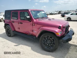 2021 Jeep Wrangler Unlimited Sahara с VIN 1C4JJXP68MW852703, выставлен на аукционе Copart как лот 52953795 с пробегом 25 437 миль миль и Списание • Salvage title. История ставок и продаж доступна на DreamBid. Изображение 4.