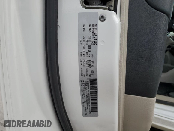 2020 Chrysler Voyager LX z VIN 2C4RC1CG0LR105113, wystawiony jako Copart lot #84686774 z przebiegiem 56 995 mil mil oraz Szkoda całkowita • Salvage title. Historia ofert i sprzedaży dostępna na DreamBid. Obrazek 13.