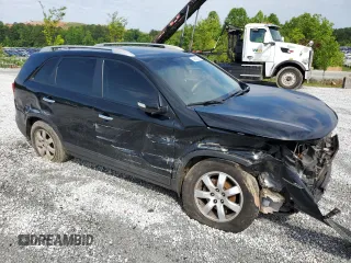 2013 Kia Sorento LX с VIN 5XYKT4A20DG327795, выставлен на аукционе Copart как лот 56863935 с пробегом Не указан миль и Списание • Salvage title. История ставок и продаж доступна на DreamBid. Изображение 4.