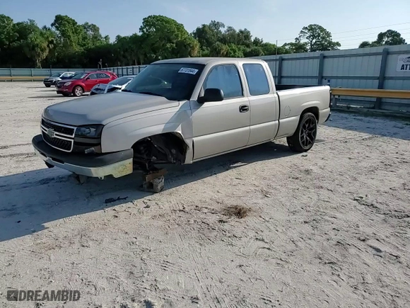 2007 Chevrolet Silverado 1500 Classic Work Truck with VIN 1GCEC19V27Z206637, listed as a Copart auction lot 67731844 with 183,333 mi miles and Salvage Title. Bid and sale history available at carsss.com. Image 11.