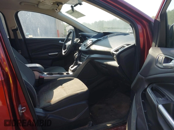 2014 Ford Escape SE z VIN 1FMCU0GX9EUE46650, wystawiony jako IAAI lot #42472060 z przebiegiem 132 086 mil mil oraz . Historia ofert i sprzedaży dostępna na DreamBid. Obrazek 5.