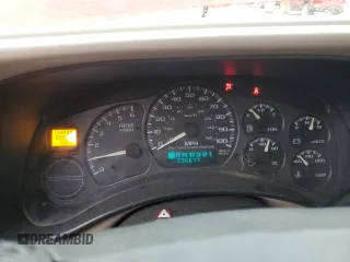 2002 Chevrolet Silverado 1500 LT with VIN 2GCEC19T221425212, listed as a Copart auction lot 52152355 with 230,677 mi miles and Non Repairable. Bid and sale history available at DreamBid. Image 9.