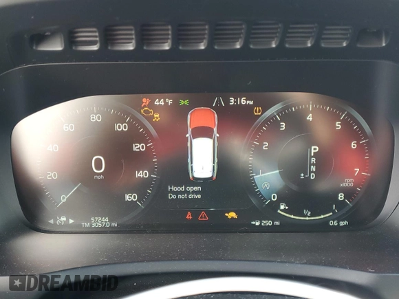 2016 Volvo XC90 T6 Momentum with VIN YV4A22PK5G1062304, listed as a Copart auction lot 50935985 with 57,244 mi miles and Salvage Title. Bid and sale history available at carsss.com. Image 9.