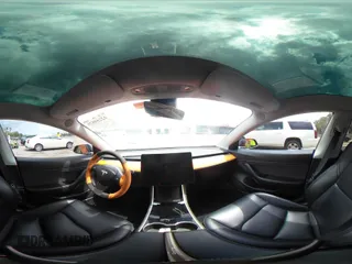 2018 Tesla Model 3 Long Range Battery z VIN 5YJ3E1EA2JF156808, wystawiony jako IAAI lot #42160829 z przebiegiem 106 258 mil mil oraz . Historia ofert i sprzedaży dostępna na DreamBid. Obrazek 18.