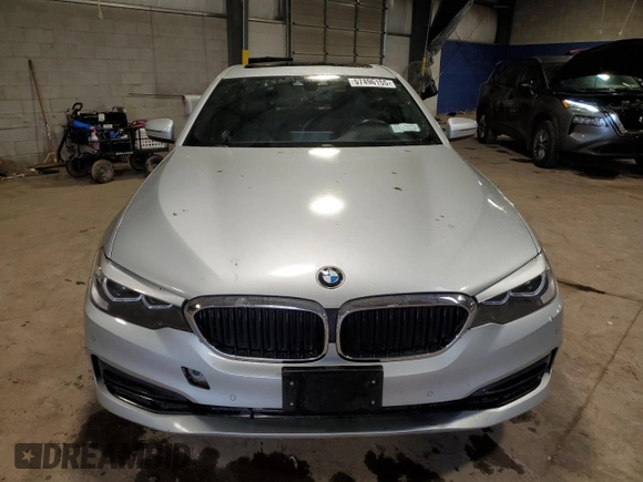 2019 BMW 5 Series 530i xDrive with VIN WBAJA7C50KWC77829, listed as a Copart auction lot 57496155 with Not provided miles and Salvage title. Bid and sale history available at DreamBid. Image 5.