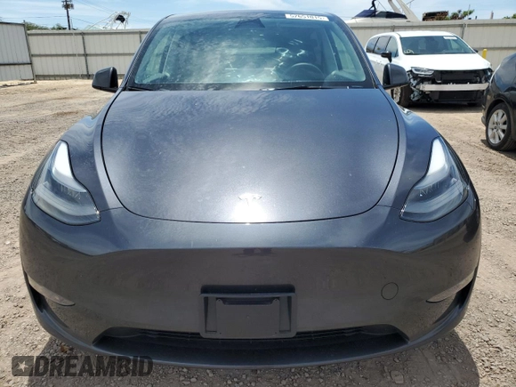 2024 Tesla Model Y Long Range with VIN 7SAYGAEE5RF088151, listed as a Copart auction lot 52651015 with 6,185 mi miles and Clean title. Bid and sale history available at DreamBid. Image 5.