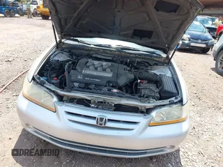 2001 Honda Accord LX z VIN 1HGCG16481A076636, wystawiony jako IAAI lot #42161859 z przebiegiem 203 183 mil mil oraz . Historia ofert i sprzedaży dostępna na DreamBid. Obrazek 10.