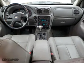 2006 Chevrolet TrailBlazer LT with VIN 1GNET16M466115081, listed as a Copart auction lot 46220285 with 200,510 mi miles and Salvage Title. Bid and sale history available at carsss.com. Image 8.