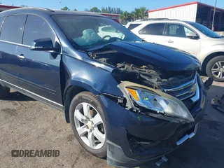 2016 Chevrolet Traverse LT with VIN 1GNKRGKD4GJ307061, listed as a IAAI auction lot 40880472 with 200,802 mi miles. Bid and sale history available at carsss.com. Image 18.