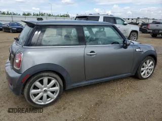 2008 MINI Hardtop S with VIN WMWMF73538TT91152, listed as a Copart auction lot 57671495 with 176,063 mi miles and Salvage title. Bid and sale history available at DreamBid. Image 3.
