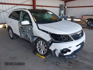 2015 Kia Sorento EX with VIN 5XYKU4A74FG577696, listed as a IAAI auction lot 41870637 with 129,400 mi miles. Bid and sale history available at carsss.com. Image 1.