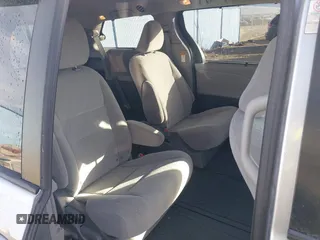 2017 Toyota Sienna LE with VIN 5TDJZ3DC9HS168079, listed as a IAAI auction lot 41175845 with 98,585 mi miles. Bid and sale history available at carsss.com. Image 8.