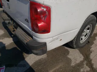 2007 Dodge Dakota z VIN 1D7HW22P07S176624, wystawiony jako Copart lot #68370994 z przebiegiem 284 863 mil mil oraz Szkoda całkowita • Salvage title. Historia ofert i sprzedaży dostępna na DreamBid. Obrazek 9.