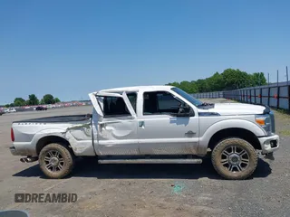 2013 Ford F-250 XL z VIN 1FT7W2BT6DEB55273, wystawiony jako IAAI lot #42323813 z przebiegiem 170 212 mil mil oraz . Historia ofert i sprzedaży dostępna na DreamBid. Obrazek 13.