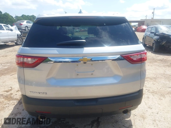 2020 Chevrolet Traverse LS z VIN 1GNERFKW3LJ271902, wystawiony jako IAAI lot #42516114 z przebiegiem 89 879 mil mil oraz . Historia ofert i sprzedaży dostępna na DreamBid. Obrazek 16.