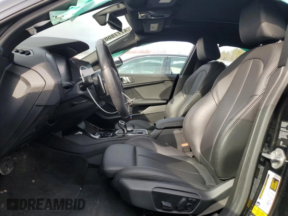 2022 BMW 2 Series 228i xDrive z VIN WBA73AK04N7K29799, wystawiony jako Copart lot #47778005 z przebiegiem 39 685 mil mil oraz Szkoda całkowita • Salvage title. Historia ofert i sprzedaży dostępna na DreamBid. Obrazek 7.