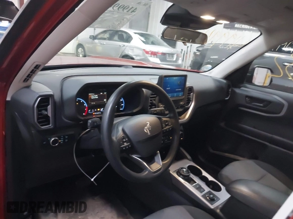 2024 Ford Bronco Sport Big Bend z VIN 3FMCR9B6XRRE82851, wystawiony jako IAAI lot #41999432 z przebiegiem 26 825 mil mil oraz . Historia ofert i sprzedaży dostępna na DreamBid. Obrazek 17.