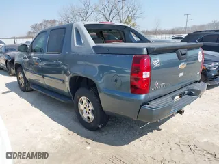 2009 Chevrolet Avalanche LT w/2LT with VIN 3GNEC22029G165697, listed as a IAAI auction lot 41797139 with 204,277 mi miles. Bid and sale history available at carsss.com. Image 3.