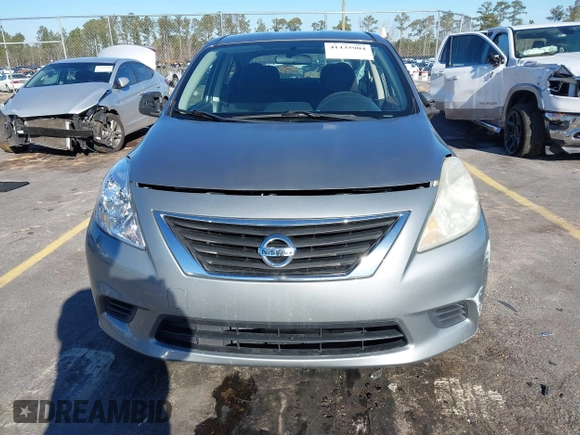 2014 Nissan Versa SV with VIN 3N1CN7AP4EL862427, listed as a IAAI auction lot 41435904 with 95,192 mi miles. Bid and sale history available at carsss.com. Image 12.