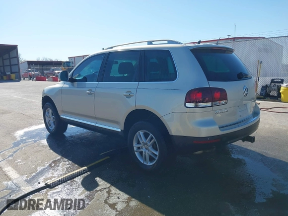2008 Volkswagen Touareg V6 with VIN WVGBE77L88D003117, listed as a IAAI auction lot 42049007 with 156,940 mi miles and . Bid and sale history available at DreamBid. Image 3.
