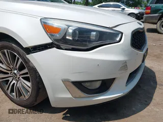 2015 Kia Cadenza Premium z VIN KNALN4D74F5177320, wystawiony jako IAAI lot #42500422 z przebiegiem 180 479 mil mil oraz . Historia ofert i sprzedaży dostępna na DreamBid. Obrazek 17.