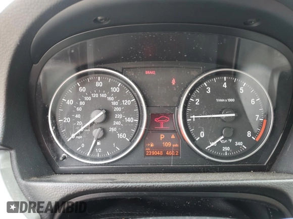 2011 BMW 3 Series 328i xDrive with VIN WBAKF5C5XBE586494, listed as a Copart auction lot 49692595 with 239,048 mi miles and Salvage title. Bid and sale history available at DreamBid. Image 9.