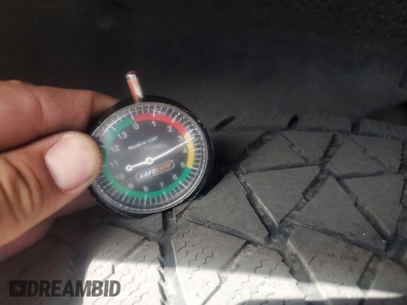 2021 Chevrolet Silverado 1500 LT с VIN 1GCUYDED9MZ101777, выставлен на аукционе IAAI как лот 42575861 с пробегом 139 420 миль миль и . История ставок и продаж доступна на DreamBid. Изображение 17.