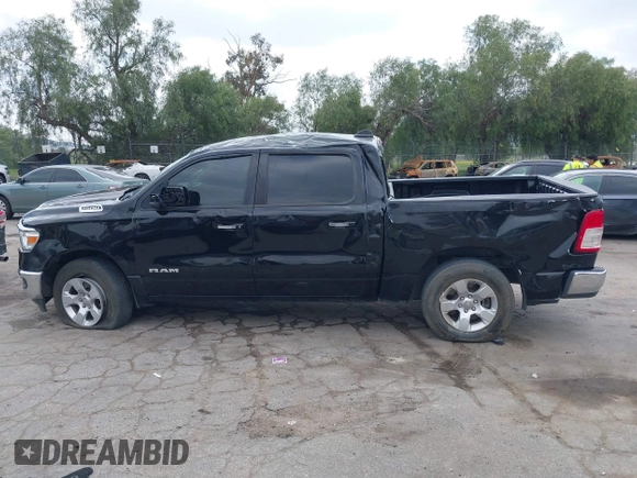 2020 Ram 1500 Big Horn z VIN 1C6RRFFGXLN109231, wystawiony jako IAAI lot #41881564 z przebiegiem 93 879 mil mil oraz . Historia ofert i sprzedaży dostępna na DreamBid. Obrazek 15.