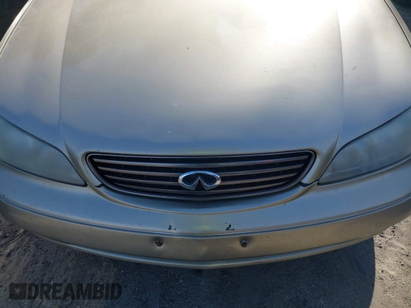 2004 Infiniti I35 with VIN JNKDA31A74T212730, listed as a IAAI auction lot 41875508 with 183,741 mi miles. Bid and sale history available at carsss.com. Image 6.