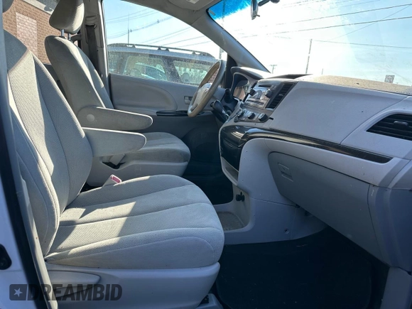 2014 Toyota Sienna L with VIN 5TDZK3DC7ES448022, listed as a Copart auction lot 52548605 with 202,484 mi miles and Clean Title. Bid and sale history available at carsss.com. Image 5.