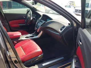 2019 Acura TLX w/A-Spec Pkg z VIN 19UUB2F61KA000932, wystawiony jako IAAI lot #42164064 z przebiegiem 79 080 mil mil oraz . Historia ofert i sprzedaży dostępna na DreamBid. Obrazek 5.