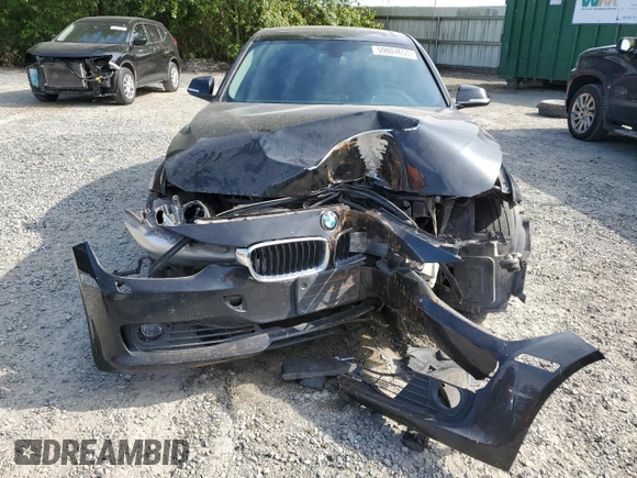 2013 BMW 3 Series 328i xDrive z VIN WBA3B5G58DNS02841, wystawiony jako Copart lot #59807655 z przebiegiem Nie podano mil oraz Szkoda całkowita • Salvage title. Historia ofert i sprzedaży dostępna na DreamBid. Obrazek 5.