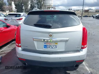 2016 Cadillac SRX Luxury Collection z VIN 3GYFNBE38GS520891, wystawiony jako IAAI lot #41781445 z przebiegiem 52 202 mil mil oraz . Historia ofert i sprzedaży dostępna na DreamBid. Obrazek 17.