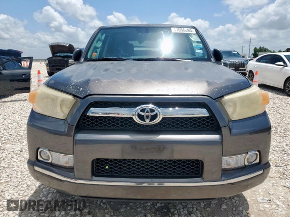 2011 Toyota 4Runner SR5 with VIN JTEZU5JRXB5019257, listed as a Copart auction lot 61050695 with 209,865 mi miles and Clean title. Bid and sale history available at DreamBid. Image 5.