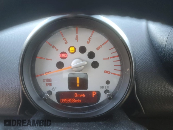 2014 MINI Countryman S с VIN WMWZC3C54EWP27537, выставлен на аукционе Copart как лот 49628855 с пробегом 95 958 миль миль и Списание • Salvage title. История ставок и продаж доступна на DreamBid. Изображение 9.