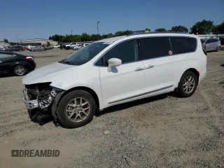 2020 Chrysler Pacifica Touring L with VIN 2C4RC1BG7LR131693, listed as a Copart auction lot 59385685 with 71,577 mi miles and Salvage title. Bid and sale history available at DreamBid. Image 1.