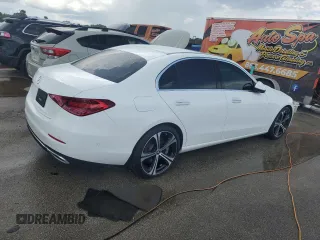 2024 Mercedes-Benz C 300 z VIN W1KAF4GB2RR182736, wystawiony jako Copart lot #73939294 z przebiegiem Nie podano mil oraz Szkoda całkowita • Salvage title. Historia ofert i sprzedaży dostępna na DreamBid. Obrazek 3.