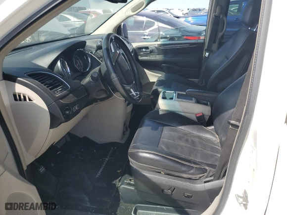 2013 Chrysler Town & Country Touring with VIN 2C4RC1BG3DR583268, listed as a Copart auction lot 47130915 with 142,771 mi miles and Salvage Title. Bid and sale history available at carsss.com. Image 7.