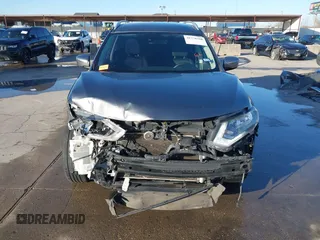2019 Nissan Rogue SV with VIN KNMAT2MT3KP525060, listed as a IAAI auction lot 41770350 with 123,614 mi miles. Bid and sale history available at carsss.com. Image 13.
