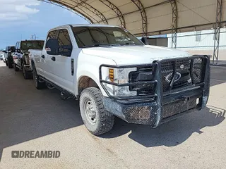 2019 Ford F-250 XL with VIN 1FT7W2B65KEE40165, listed as a IAAI auction lot 42727924 with 182,010 mi miles and . Bid and sale history available at DreamBid. Image 1.