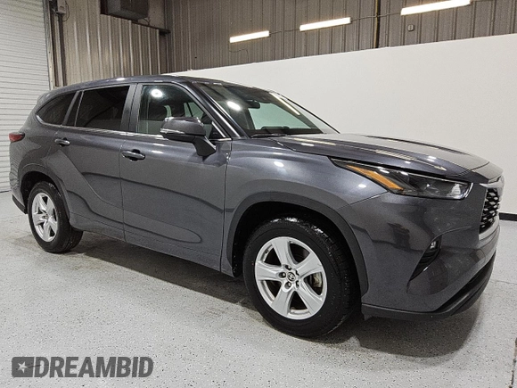 2023 Toyota Highlander L z VIN 5TDKDRAH7PS505420, wystawiony jako Copart lot #55535115 z przebiegiem 44 061 mil mil oraz Czysty tytuł • Clean title. Historia ofert i sprzedaży dostępna na DreamBid. Obrazek 4.