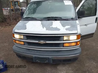 2002 Chevrolet Chevy Van z VIN 1GBFG15MX21125029, wystawiony jako IAAI lot #41740176 z przebiegiem Nie podano mil oraz . Historia ofert i sprzedaży dostępna na DreamBid. Obrazek 6.