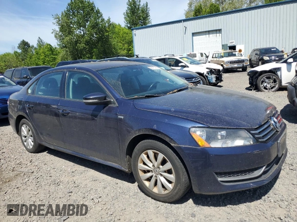 2014 Volkswagen Passat Wolfsburg Edition with VIN 1VWAT7A33EC083021, listed as a Copart auction lot 56015745 with Not provided miles and Clean title. Bid and sale history available at DreamBid. Image 4.