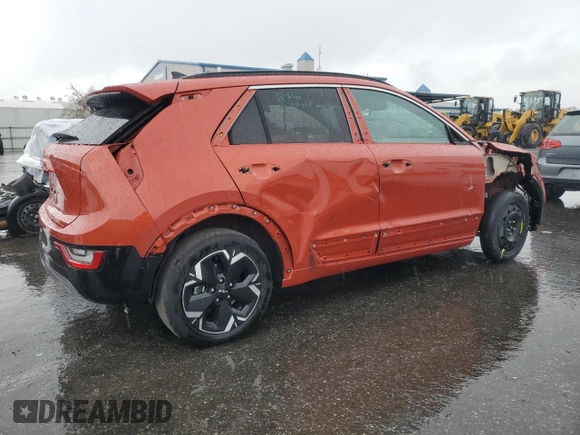 2023 Kia Niro Wave with VIN KNDCT3L13P5021223, listed as a Copart auction lot 47234065 with 40,310 mi miles and Salvage Title. Bid and sale history available at DreamBid. Image 3.