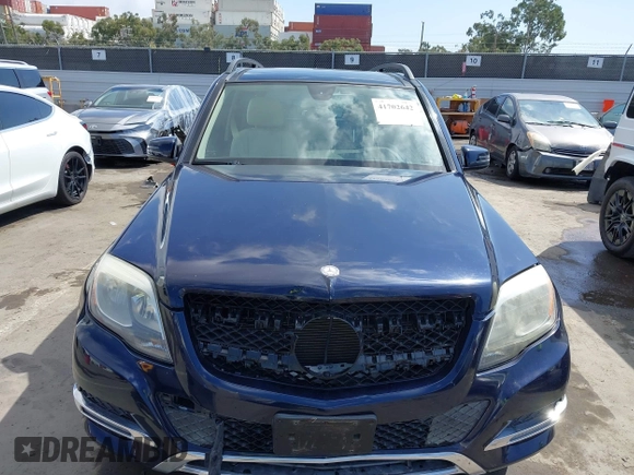 2014 Mercedes-Benz GLK 350 z VIN WDCGG5HB9EG278580, wystawiony jako IAAI lot #41702642 z przebiegiem 45 234 mil mil oraz . Historia ofert i sprzedaży dostępna na DreamBid. Obrazek 12.