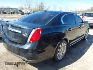 2010 Lincoln MKS with VIN 1LNHL9ER9AG611882, listed as a IAAI auction lot 42093141 with 153,627 mi miles. Bid and sale history available at carsss.com. Image 4.