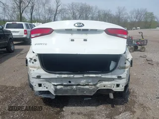 2017 Kia Forte LX with VIN 3KPFK4A76HE111114, listed as a IAAI auction lot 42010385 with 198,304 mi miles. Bid and sale history available at carsss.com. Image 17.