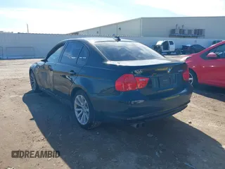 2011 BMW 3 Series 328i with VIN WBAPH7G56BNN04010, listed as a IAAI auction lot 41370777 with 1 mi miles. Bid and sale history available at carsss.com. Image 3.